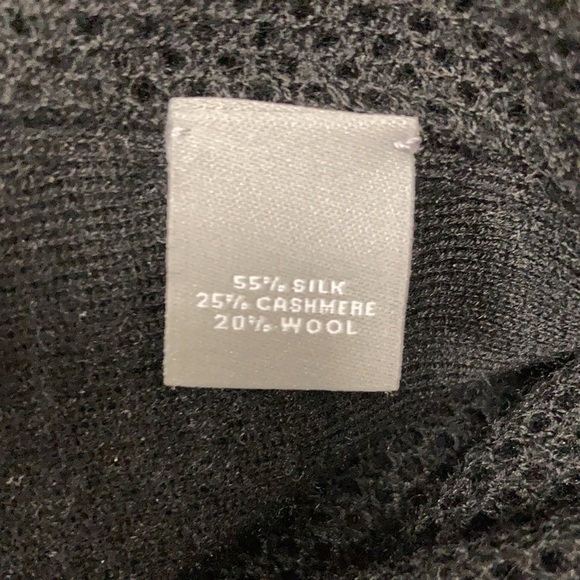 Cashmere/ silk long vest - Picture 6 of 6